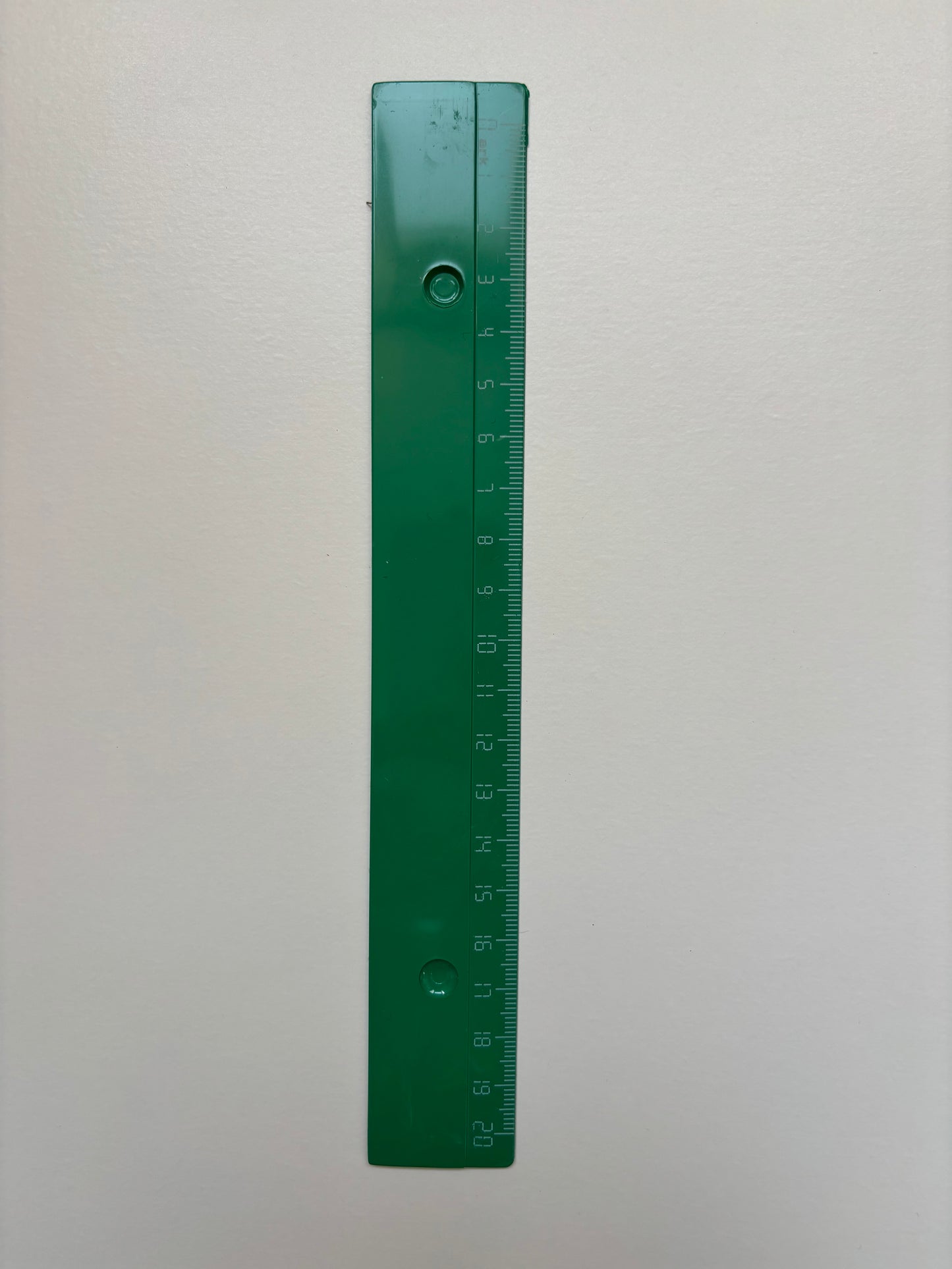 Rigla 20cm diverse culori/buc